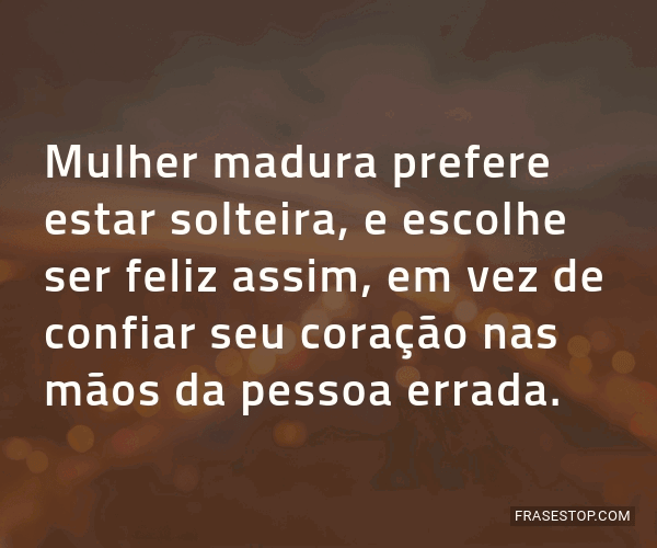 Casada na casa da mãe caiu na net porno amador Coroa morena da buceta bonita